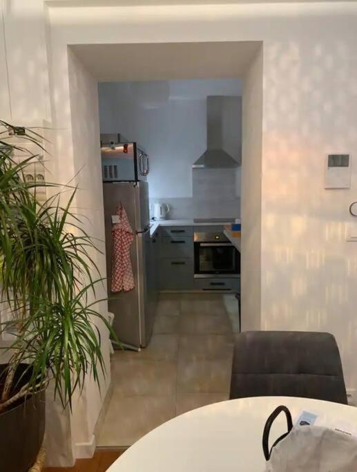 Appartement Calme Centre-Ville. Dieppe Dış mekan fotoğraf